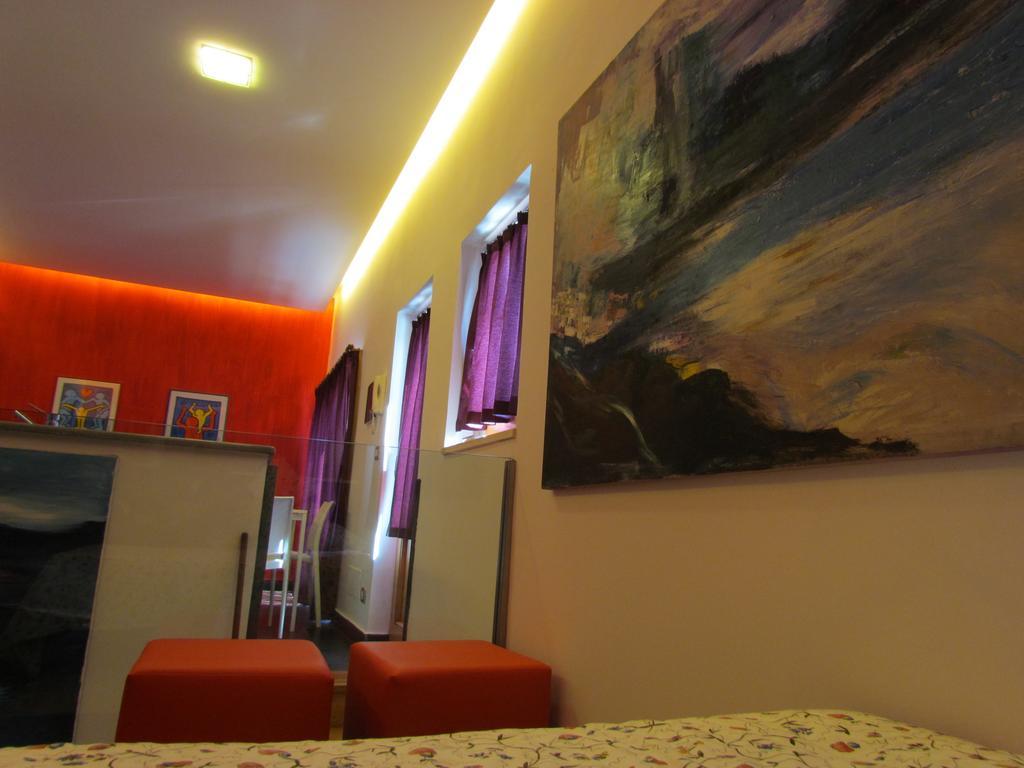 Bed and Breakfast La Terrazza Sul Mare Aci Castello Exterior foto